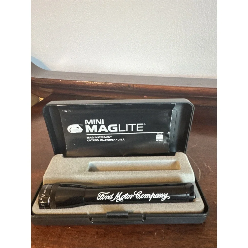 Ford Motor Company Black Mini Maglite W/case